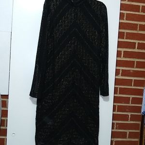 Black and gold lace bodycon dress